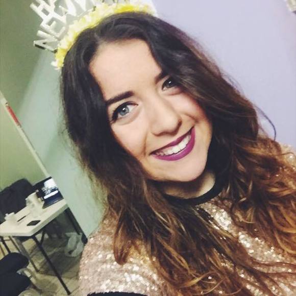 Meet your Posher, Miri - Picture 1 of 1